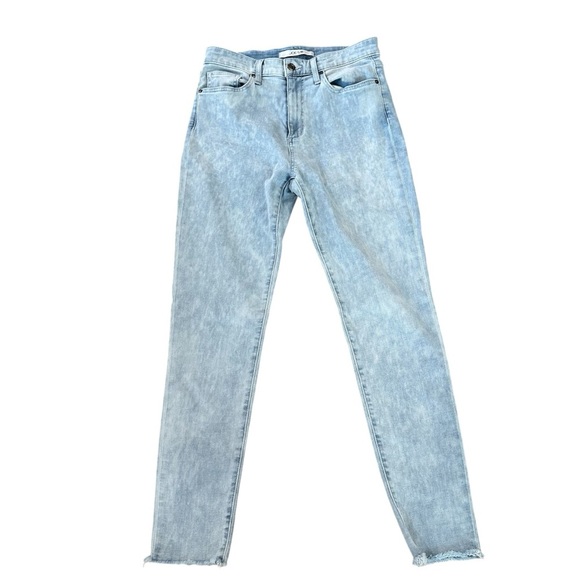 Joe’s Jeans Women’s Light Wash Denim Skinny Raw Hem High Waist Jeans Sz W 28 GUC - Picture 1 of 9